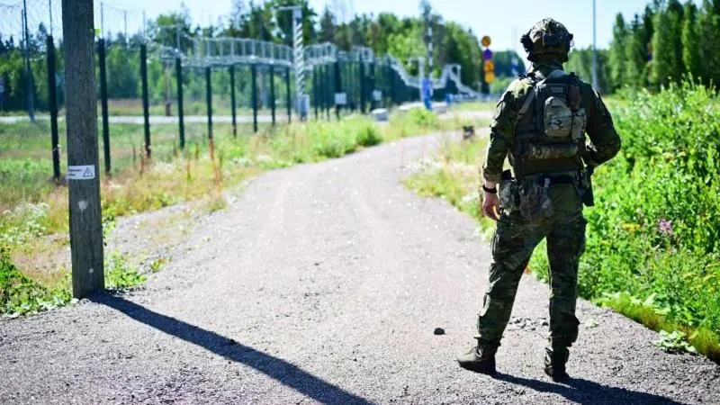 Yle : La Finlande a presque achevé l’édification d’une clôture à la frontière avec la Russie