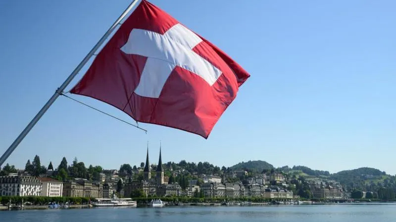 En Suisse, la levée des sanctions contre la Russie dépend d’un référendum favorable