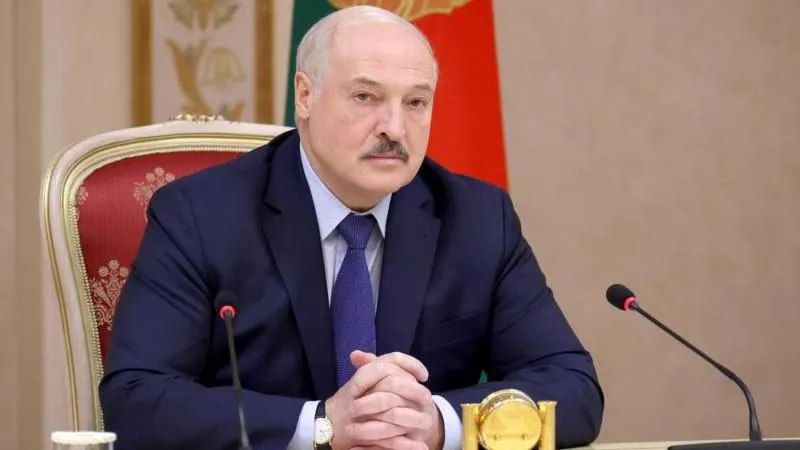 Loukachenko a souligné l'importance pour la Biélorussie de produire des armes légères localement
